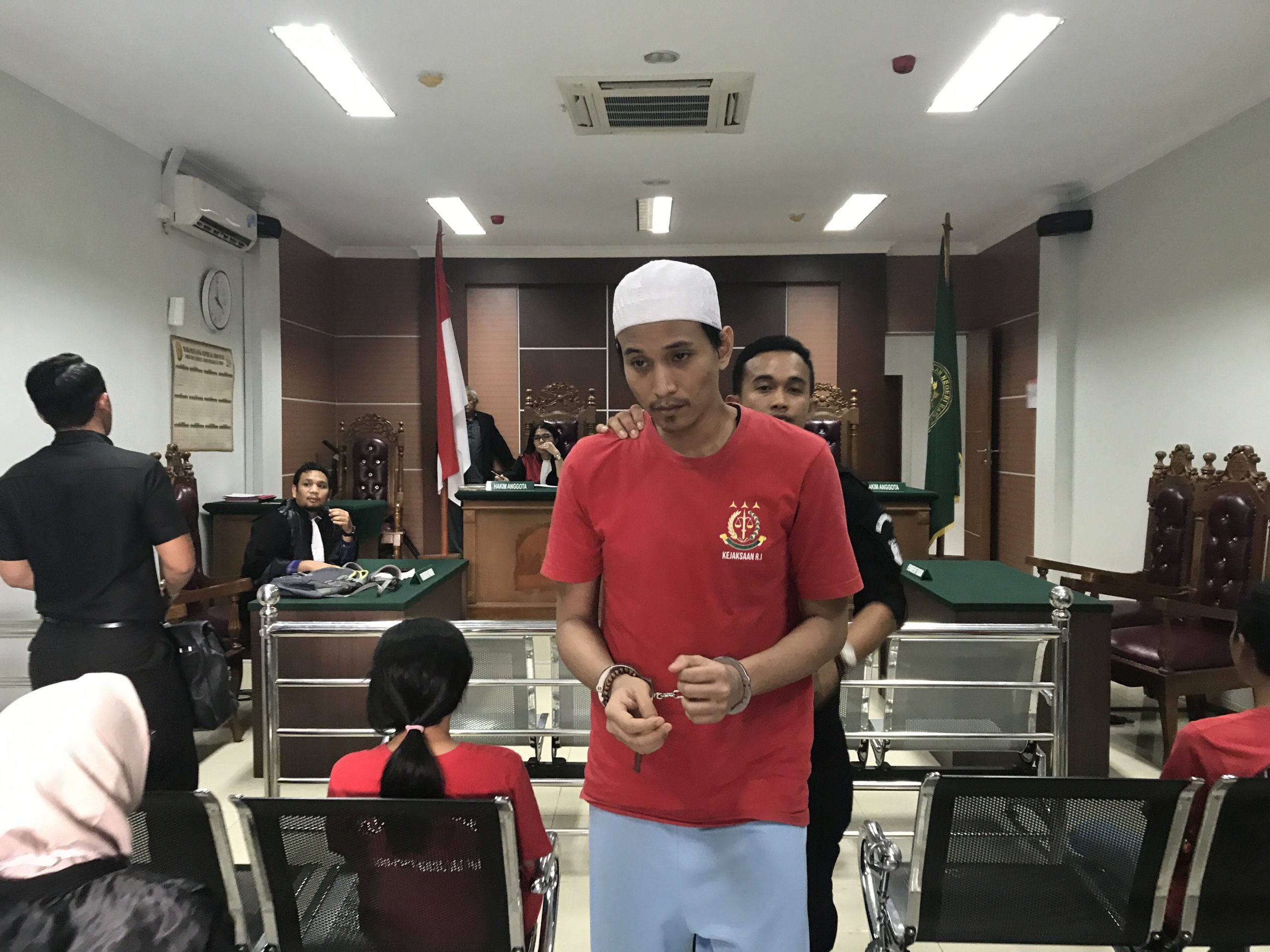 Andana Wisnu Anggoro, Pelaku Pembunuhan Terhadap Selvi Puji Kristanti Hanya Di Tuntut 6 Tahun Penjara.
Foto : RH /beritabatam.co