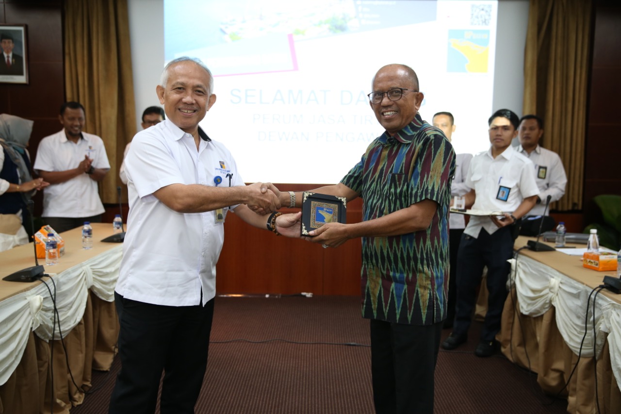 BP Batam Terima Kunjungan Perum Jasa TIrta Jawa Timur, (01/08/19)
Foto : BP Batam