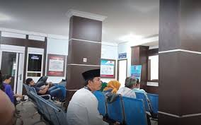 Pelayanan Imigrasi Tanjungpinang dihari biasa, sebelum wabah corona merebak.
Foto : Suarasiber