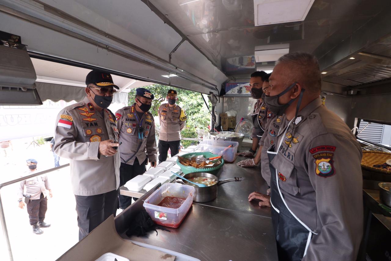 Dapur Lapangan oleh Polda Kepri dan TNI
Foto : HPK