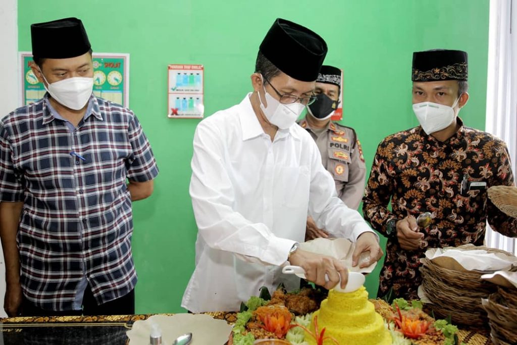 Alhamdulillah, Wakil Walikota Batam Resmikan Masjid Mohammed Rafi Al-Muttaqin
(13/08/21).
Foto : MCB