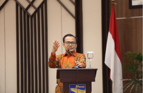 Sekretaris Menteri Koordinator Bidang Perekonomian RI, Susiwijono Moegiarso, dalam Pelantikan Anggota Bidang Kebijakan Strategis BP Batam, Kamis (2/9/2021)
Foto : BP Batam
