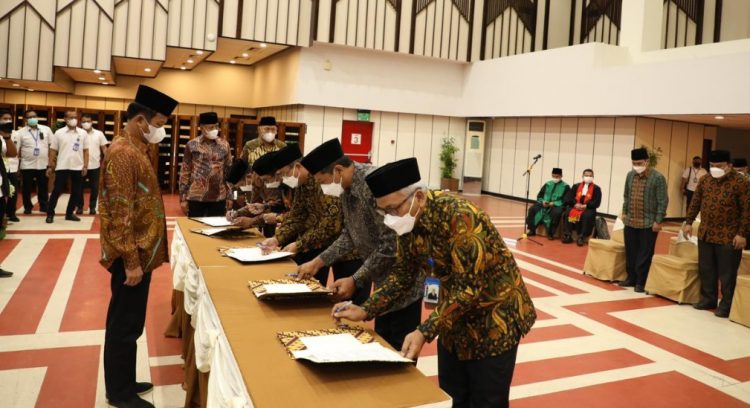 Selamat Bertugas! Kepala BP Batam Lantik 15 Pejabat Struktural BUBU dan Pelabuhan.
(28/06/22)
Foto : BP Batam