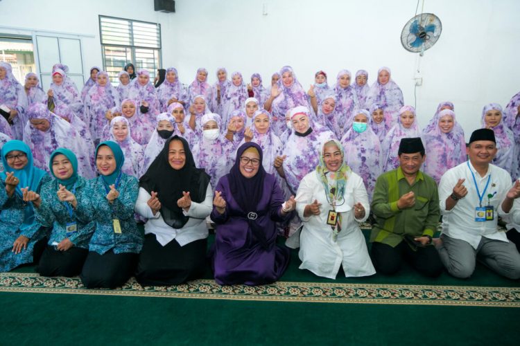 Marlin Hadiri Pembinaan Ahlak Mulia di Lapas Perempuan
Foto: MCB