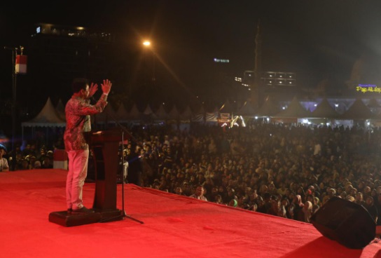 Kehadiran Kepala BP Batam, Muhammad Rudi, mendapat sambutan hangat dari ribuan masyarakat Kota Batam asal Sumatera Barat
Foto: BP Batam