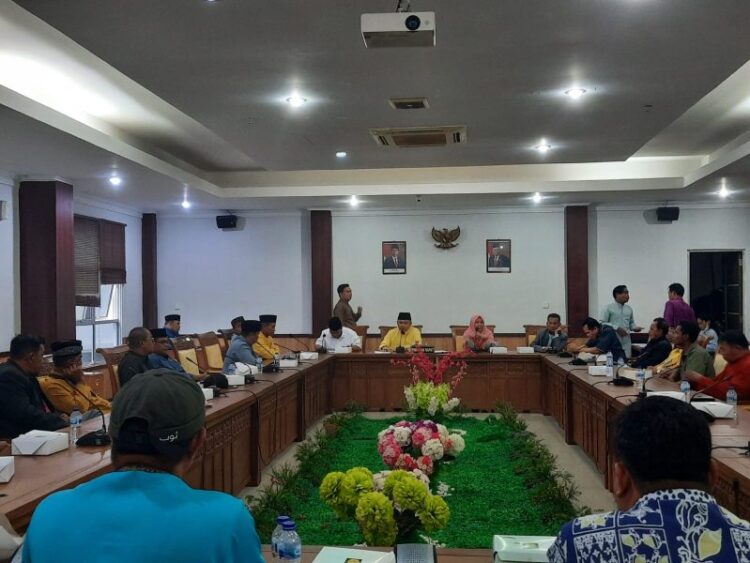 Warga Rempang Cate dan Sembulang RDP Ke DPRD Batam Soal PSPK Tahun 2023