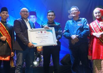 Bersama Pemerintah Provinsi Sumatera Barat, FIFGROUP Dukung Tim Pendampingan Keluarga se-Kota Padang