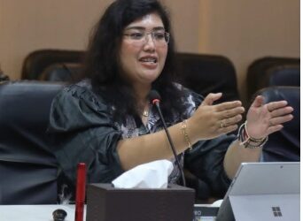 Kepala Biro Humas Promosi dan Protokol BP Batam, Ariastuty Sirait