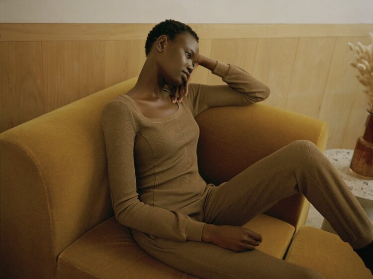 UNIQLO Luncurkan Koleksi Kolaborasi Terakhir Mame Kurouguchi di Fall/Winter 2023 pada 1 September Mendatang