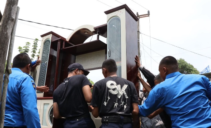 Indah dan Sarina : Kami Percayakan pada Pemerintah Pengembangan Rempang