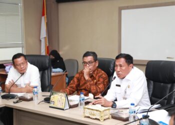 DPRD Batam Gelar Rapat Pansus Ranperda Penyelenggaran Penempatan Ketenagakerjaan Di Kota Batam