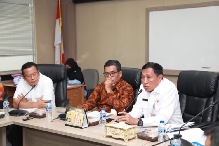 DPRD Batam Gelar Rapat Pansus Ranperda Penyelenggaran Penempatan Ketenagakerjaan Di Kota Batam