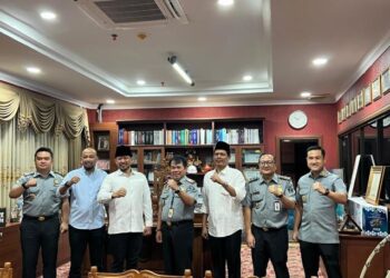 DPRD dan Imigasi Bahas Pengawasan dan Pemantauan Bersama WNA di Batam