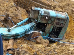 Pipa Saluran Air Patah Tertimpa Ekskavator, Perbaikan Pipa Dikebut 24 Jam Nonstop