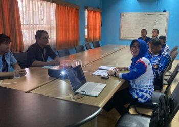 Audiensi bersama penyelenggara merdeka futsal championship (MFC) 2024 di Ruang Rapat KNPI Kantor Dispora Kota Batam, Jumat (2/8/24).
Foto: Dispora Batam