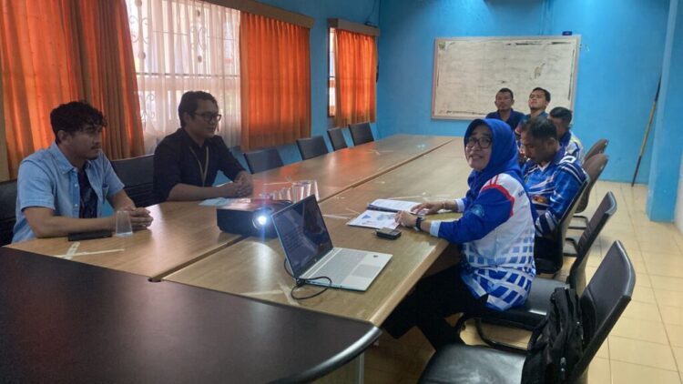 Audiensi bersama penyelenggara merdeka futsal championship (MFC) 2024 di Ruang Rapat KNPI Kantor Dispora Kota Batam, Jumat (2/8/24).
Foto: Dispora Batam