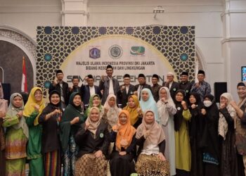 Majelis Ulama Indonesia (MUI) Daerah Khusus (DK) Jakarta melalui bidang Kesehatan dan Lingkungan melaksanakan Seminar Kesehatan Pencegahan Kanker melalui Pola Hidup Sehat Sesuai Syariat Islam dan Deteksi Dini Kanker, di The Tavia Heritage Hotel, pada Sabtu (28/09/24)
Foto: Infokom MUI DK Jakarta