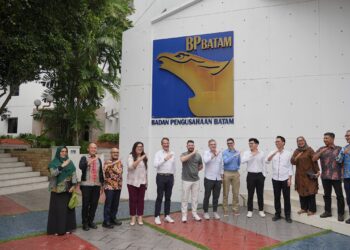 Perusahaan terkemuka Italia, yang bertandang ke Badan Pengusahaan Batam, pada Rabu (22/01/25), terpukau dengan daya tarik investasi di kota Batam
(22/01/25)
Foto: BP Batam