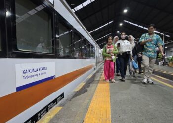 Divre IV Tanjungkarang Angkut 14.914 Penumpang Selama Libur Panjang Isa Almasih
Foto: Istimewa