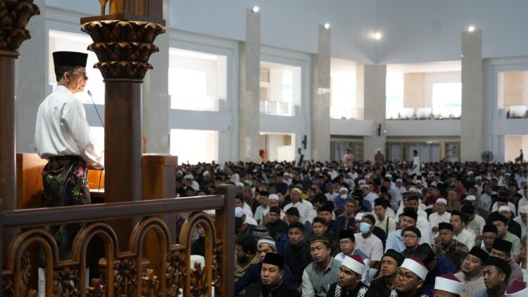 Semangat Berkurban dan Berbagi Warnai Peringatan Iduladha 1446 H di Kota Batam
Foto: BP Batam