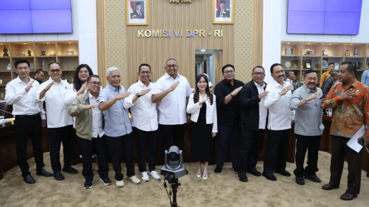 Badan Pengusahaan (BP) Batam menghadiri Rapat Dengar Pendapat dengan Komisi VI DPR RI di Gedung Nusantara I, Jakarta, Rabu (09/07/2025)
Foto : BP Batam