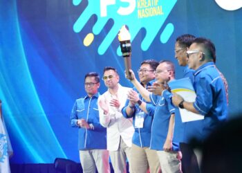 Anggota/Deputi Bidang Administrasi dan Keuangan BP Batam, Alexander Zulkarnain hadir mewakili Kepala BP Batam, Amsakar Achmad dalam gelaran Kongres 1 Gerakan Ekonomi Kreatif Nasional (GEKRAFS) 2025 pada Sabtu (19/07/25)
Foto: BP Batam