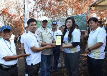 Aksi bertajuk Hijaukan Bumi Lestarikan Lingkungan itu dilaksanakan di DTA Waduk Duriangkang, Minggu (27/07/25)
Foto: BP Batam