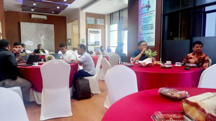 PPBC TMP C Banda Aceh berupa sosialisasi dan bimbingan teknis aplikasi Single Submission (SSm) Ekspor, Rabu 30 Juli 2025 di Aula KPPBC TMP C Banda Aceh
Foto: Humas