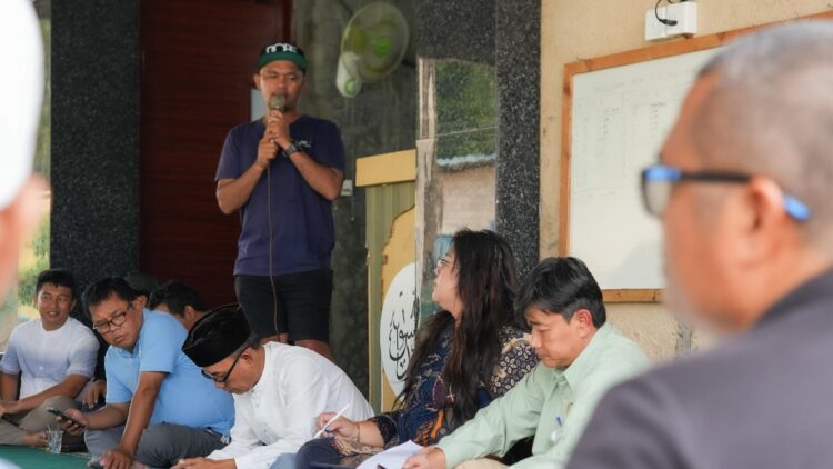 BP Batam melalui Anggota/Deputi Bidang Pelayanan Umum, Ariastuty Sirait, merespons cepat keluhan warga Perumahan Fantasy Residence terkait persoalan air, Kamis (25/09/25).
Foto: BP Batam