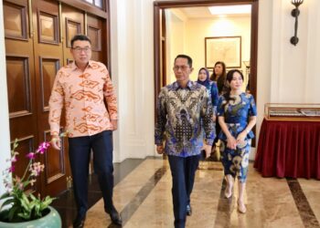 Kepala BP Batam, Amsakar Achmad menekankan eratnya hubungan Batam dan Singapura dapat semakin mendorong peluang investasi dan ekonomi bagi kedua wilayah.
(29/9/2025)
Foto: BP Batam