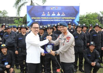 Jajaran pejabat struktural di Kedeputian Bidang Pengelolaan Bandara, Pelabuhan dan Lalu Lintas Barang, mengikuti Retret di Mako Brimob Polda Kepri, pada 8-10 Desember 2025.
Foto: BP Batam