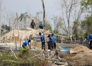 Direktorat Pengamanan (Ditpam) Aset dan Kawasan BP Batam bersama TNI dan Polri melaksanakan penertiban tambang pasir ilegal di Kawasan Keselamatan Operasi Penerbangan (KKOP) Bandara Hang Nadim pada Rabu (04/02/26).
Foto: BP Batam