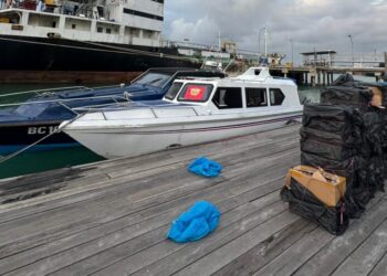 Bea Cukai Batam kembali mengamankan barang kena cukai (BKC) ilegal dalam sebuah speedboat bermesin 2 x 200 PK tanpa nama pada Kamis (12/03/26) sore
Foto: BC Batam