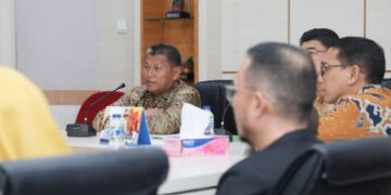 Sekretaris Daerah (Sekda) Kota Batam ikuti Rapat Koordinasi (Rakor) nasional yang digelasr secara daring, Kamis (26/03/26).
Foto: MCB