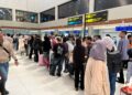 Antrean loket check in di Bandara Internasional Hang Nadim Batam, Rabu 18/03/26) 
(Foto: Jamaludin)
