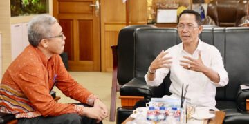 Audiensi Badan Pusat Statistik (BPS) Kota Batam Ke Walikota Batam terkait pelaksanaan Sensus Ekonomi 2026, di Kantor Wali Kota Batam, Kamis (09/04/26).
Foto: MCB