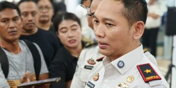 Kepala Kantor Imigrasi Khusus Kelas I A Batam, Wahyu Eka Putra saat memberi keterangan terkait penangkapan WNA di operasi wira waspada(KOMPAS.COM/PARTAHI FERNANDO WILBERT SIRAIT)