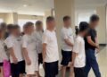 Direktorat Jenderal Imigrasi menggerebek pusat penipuan investasi daring di sebuah apartemen di Lubuk Baja, Batam, Rabu, 6 Mei 2026.
Foto: Imigrasi Batam