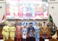 Tahniah! Perda LAM Kota Batam Disahkan, Ragam Busana Melayu Memukau di Sidang Paripurna
(08/05/26)
Foto: MCB