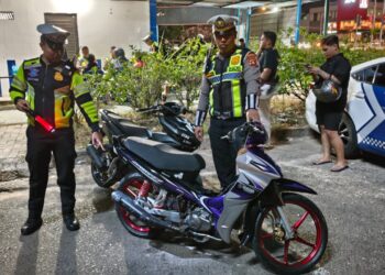 Satlantas Polresta Barelang menindak 35 kendaraan roda dua berknalpot brong dalam patroli malam antisipasi balap liar di wilayah hukum Polresta Barelang
(02/05/26)
Foto: Polresta Barelang