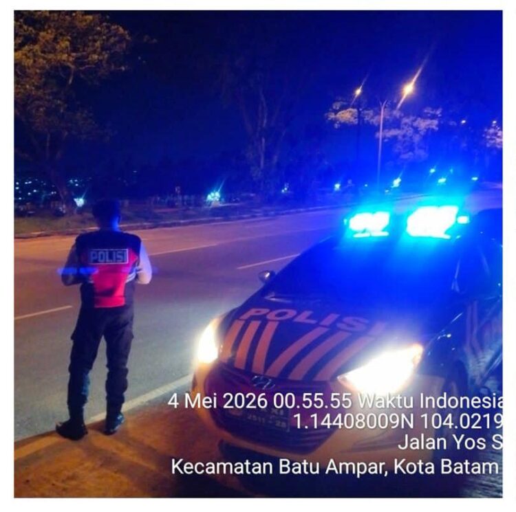 Polsek Lubuk Baja Polresta Barelang bergerak cepat menindaklanjuti laporan masyarakat melalui layanan 110 terkait dugaan keributan di wilayah Kelurahan Pelita, Kecamatan Lubuk Baja, Senin, 4 Mei 2026.
Foto: Humas