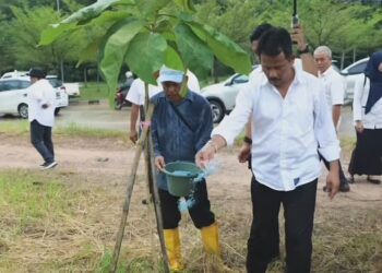 H. Muhammad Rudi menulis, foto itu bukan sekadar kenangan. “Melainkan pengingat bahwa setiap kebaikan yang pernah ditanam selalu memiliki harapan untuk dijaga bersama
Foto: IG H.Muhammadrudi