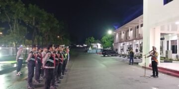 Jajaran Polresta Barelang mencatat sejumlah kegiatan pelayanan masyarakat sepanjang Sabtu hingga Minggu, 16-17 Mei 2026. Mulai dari pengamanan Kenduri Seni Melayu, aksi sosial Polwan, hingga patroli cipta kondisi.
Foto: Polresta Barelang