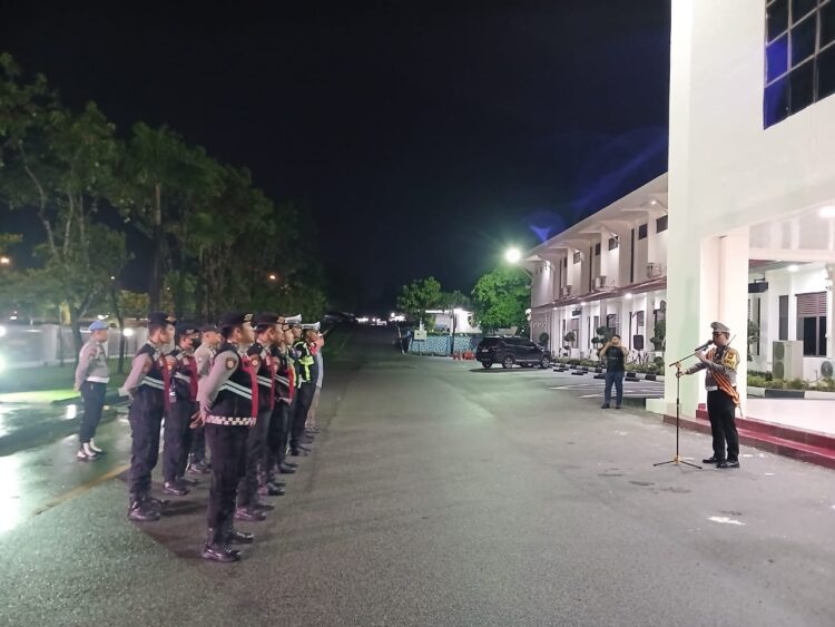 Jajaran Polresta Barelang mencatat sejumlah kegiatan pelayanan masyarakat sepanjang Sabtu hingga Minggu, 16-17 Mei 2026. Mulai dari pengamanan Kenduri Seni Melayu, aksi sosial Polwan, hingga patroli cipta kondisi.
Foto: Polresta Barelang