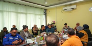 Antisipasi Penurunan Air Waduk, BP Batam Lakukan Modifikasi Cuaca Hujan Buatan
Foto: BP Batam