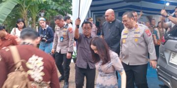 PLH Walikota Batam Li Claudia Chandra menegaskan pentingnya penguatan sinergi antar lembaga untuk melindungi pekerja migran Indonesia dan mencegah tindak pidana perdagangan orang. Penegasan itu disampaikan saat menghadiri Peresmian Gedung Sentrum Caritas dan Lokakarya Peran Balai Latihan Kerja dan Pusat Informasi Migran (BLK-PIM) di Shelter St. Theresia Batam, Sei Harapan, Kecamatan Sekupang, Jumat 29 Mei 2026.
Foto: BP Batam