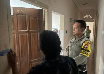 Polresta Barelang melalui Polsek Batam Kota merespons cepat laporan dugaan Kekerasan Dalam Rumah Tangga yang masuk melalui layanan darurat 110
(29/05/26)
Foto: Polresta Barelang