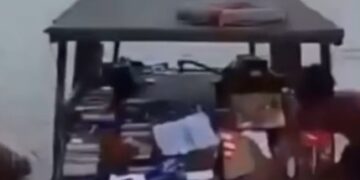 Kapal Layar Motor (KLM) Setia Bersama dilaporkan karam di perairan Selat Ringgit, Desa Ketapang, Kecamatan Pulau Merbau, Kabupaten Kepulauan Meranti, Senin dini hari (22/06/26)
Foto: Dok