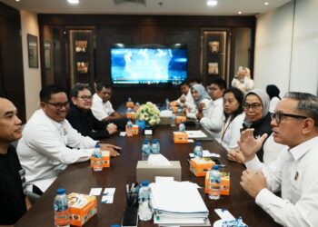 Badan Pengusahaan (BP) Batam menerima kunjungan jajaran Bakrie Group melalui PT Bakrie & Brothers Tbk untuk membahas peluang investasi di Kota Batam, Senin (08/06/26).
Foto: BP Batam