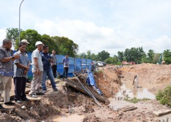 BP Batam bersama PT Air Batam Hilir turun tangan memperbaiki pipa transmisi air bersih berdiameter 800 mm yang bocor di jalur Simpang Plamo menuju Kepri Mall.
(10/06/26)
Foto: BP Batam